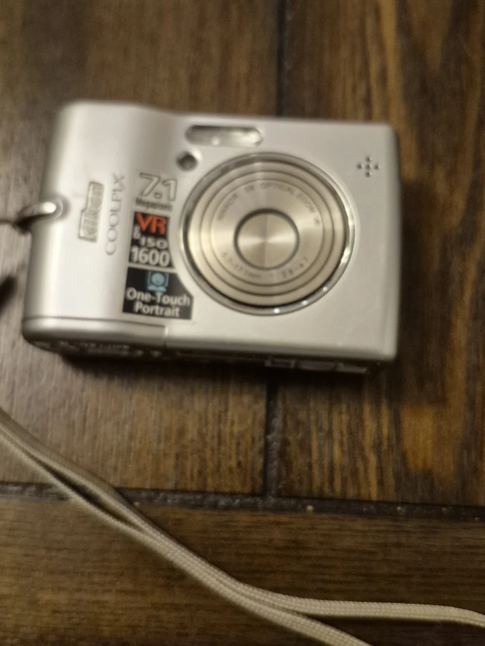Nikon coolpix compact